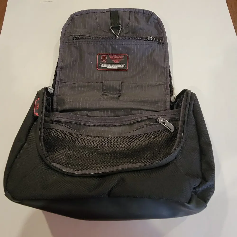 Tumi T-Tech 6791D Gray Nylon Presidio Doyle Hanging Travel Toiletry Case Kit Bag